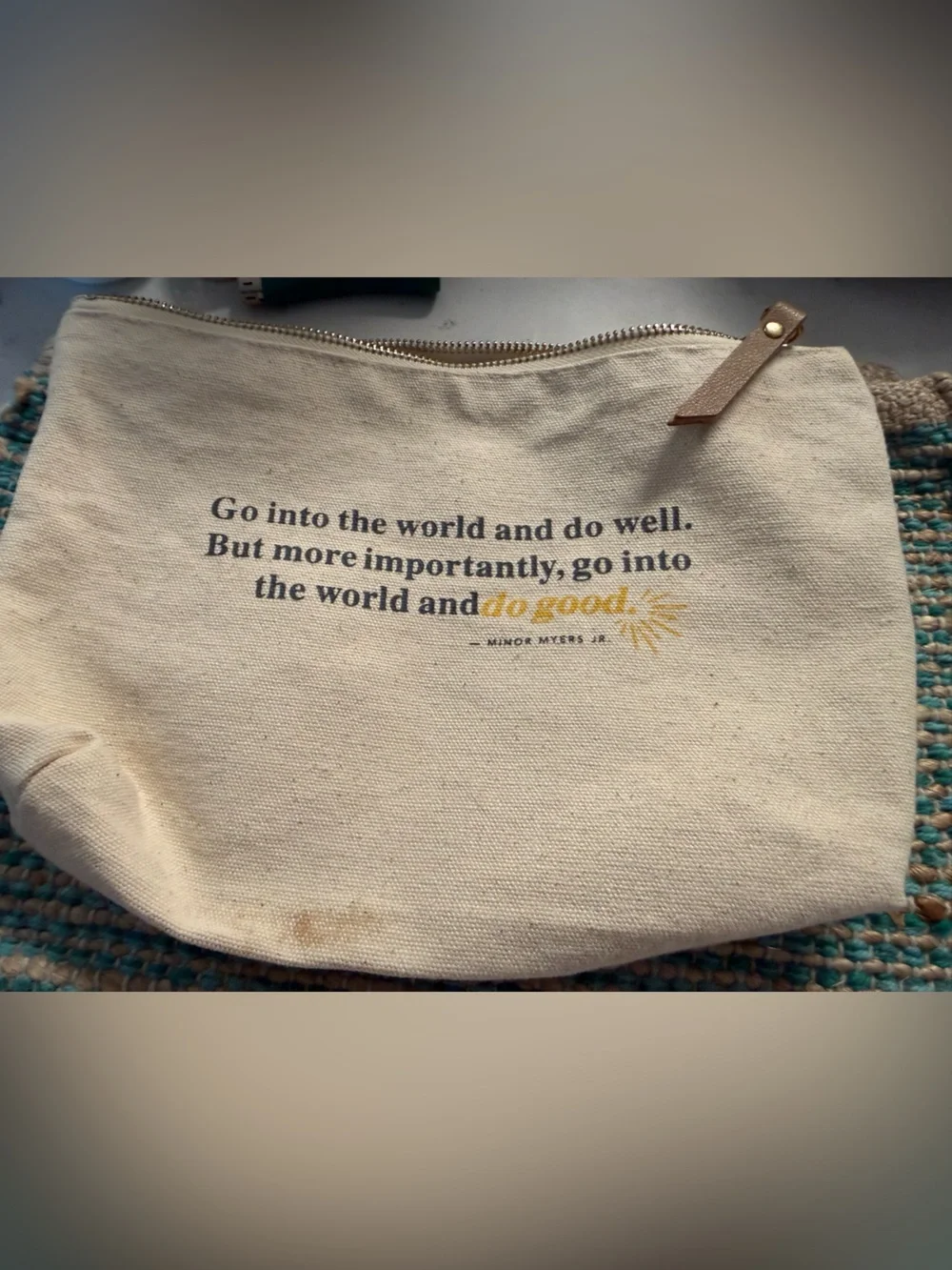 🌷NEW🌷Cream Canvas Zip Cosmetic Pouch with Inspirational Quote unused but clean.